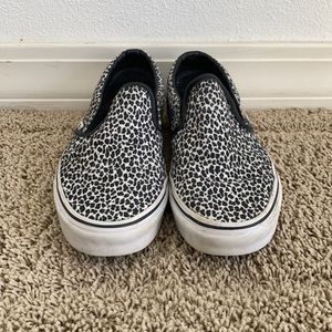 Black/White Leopard Vans Classic Slip-On